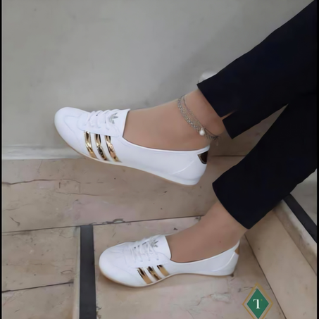 Baskets basses  adidas blanches pour femmes