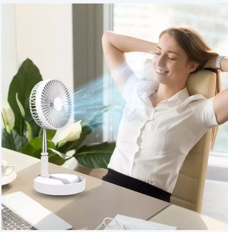 مروحة صغيرة الحجم ببخاخ مويه... للدوام، البيت، أو السفر