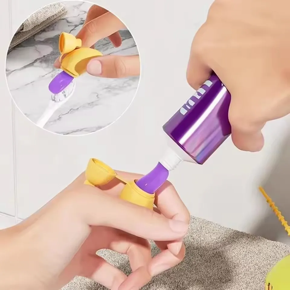 Bananatooth  Portable Toothbrush Case