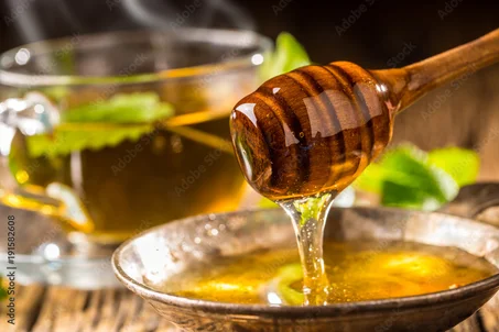 العسل الطبيعي