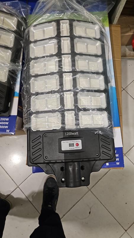 PROJECTEUR SOLAIR 1200W