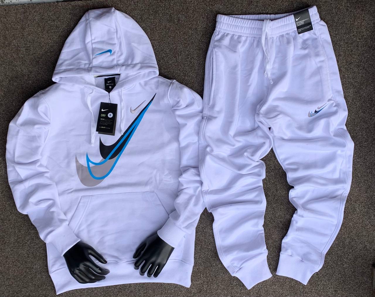 NIKE.BLANC