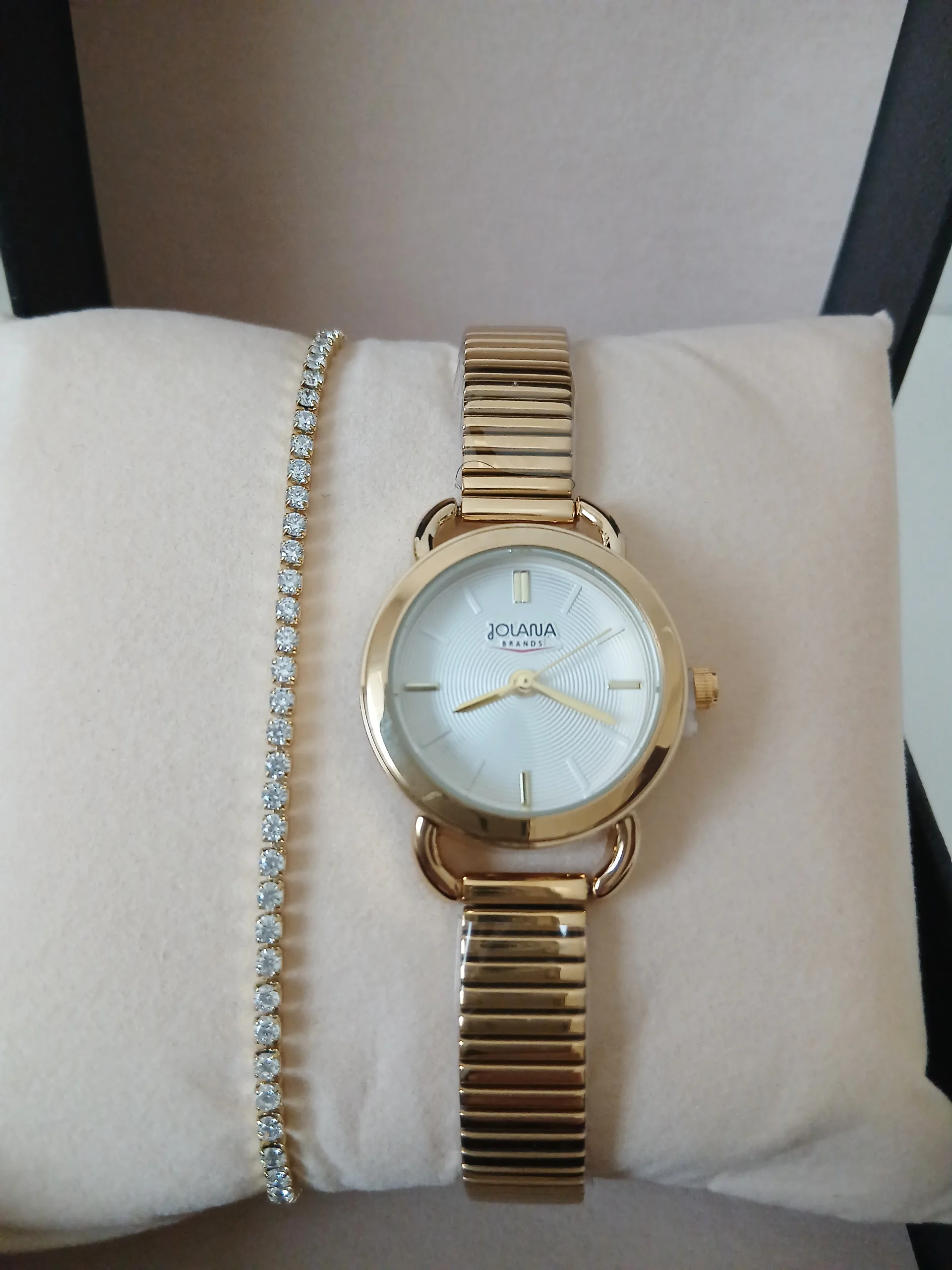 Montre jolana Avec une gourmette gratuit