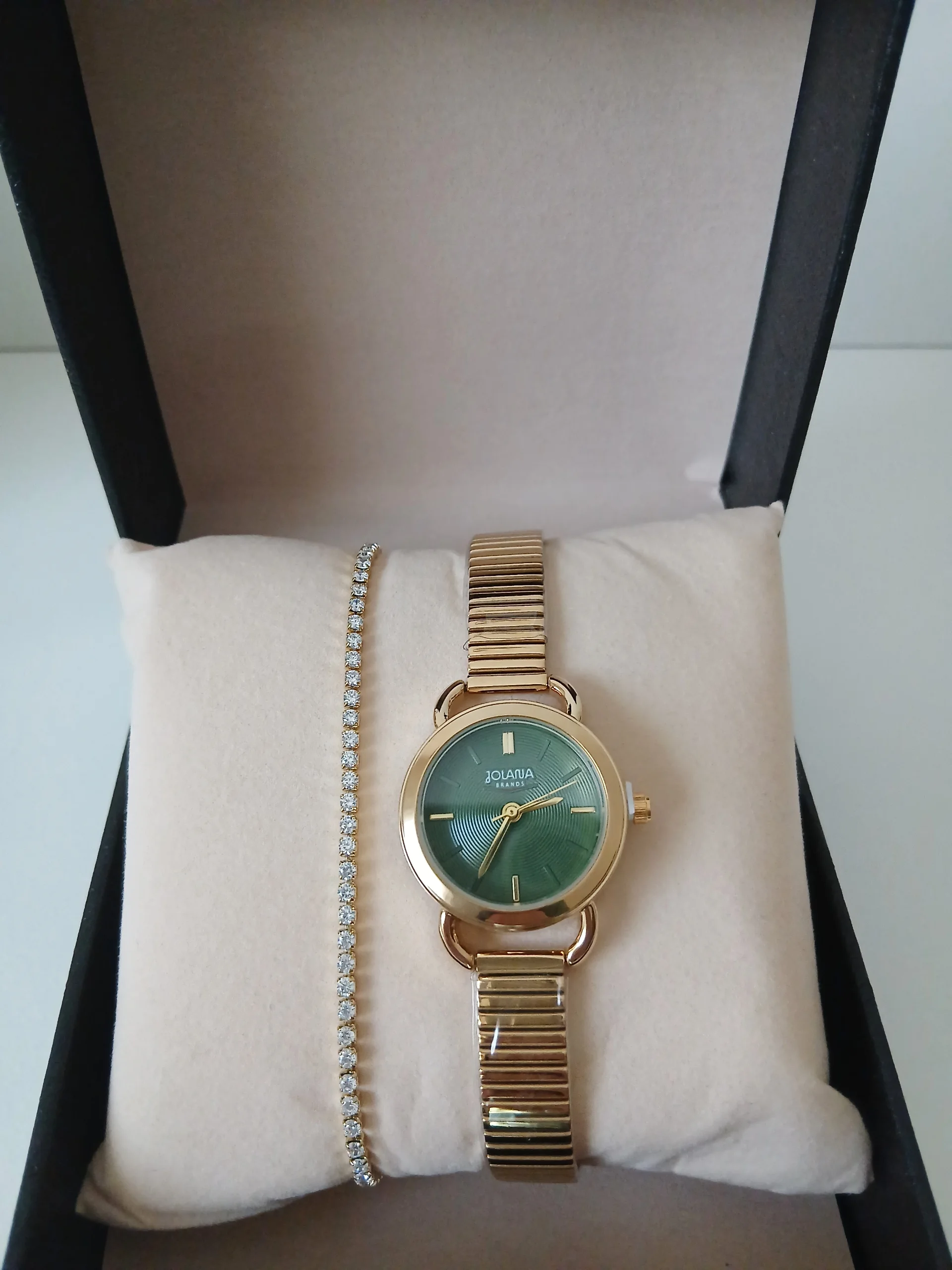 Montre jolana Avec une gourmette gratuit