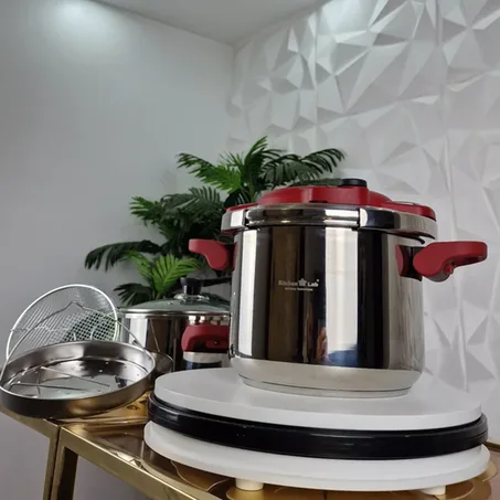 Cocotte 2en1 6 Pièces Inox 18/10 Technologie Germany