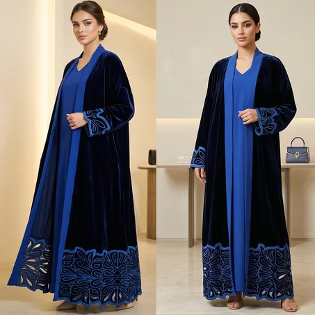 طقم عباية مخمل كحلة مع فستان أزرق بإطلالة راقية