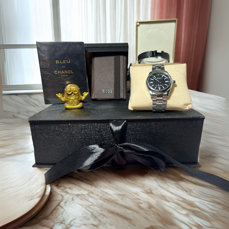 Boxe 4 pièce : Parfum Chanel / Montre Rolex / Bracelet Hermes /portefeuille Boss