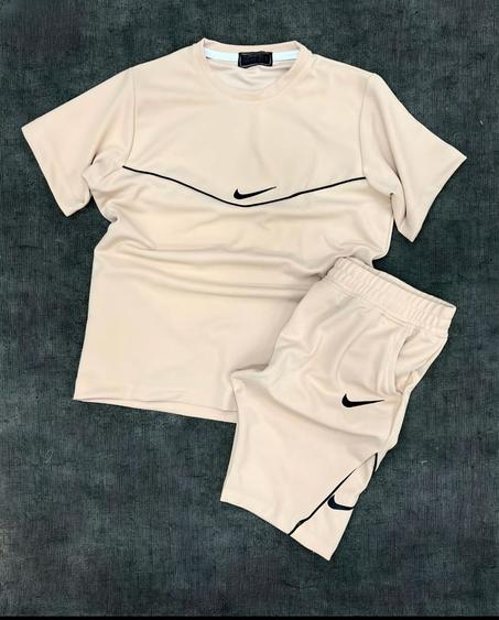 Ensemble Nike 2024