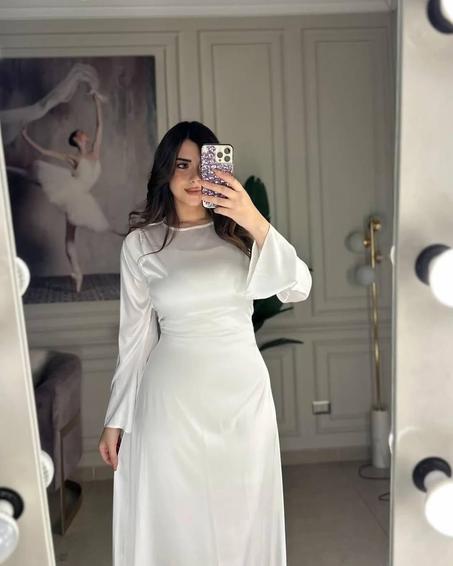 Robe satin bon qualite