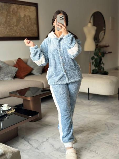 طقم شتوي دافئ باللون الأزرق الفاتح والتفاصيل البيضاء ❄️💙