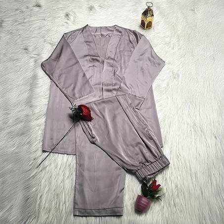 Ensemble Pyjama Satin avec Dentelle – Confort & Élégance