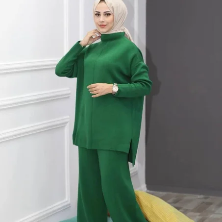 بدلات إسلامية مكونة من قطعتين للنساء