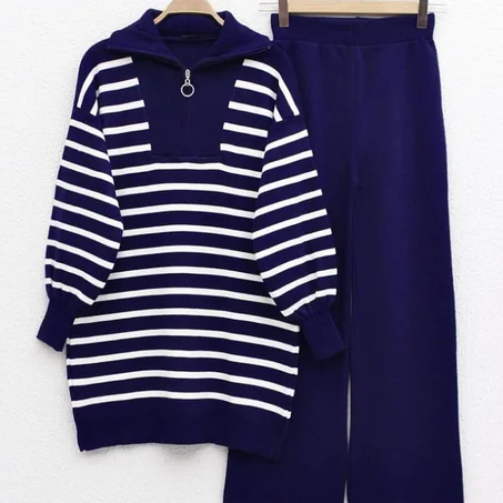 طقم مخطط على الموضة التركية