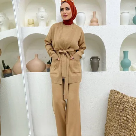 مجموعة Tunic LYNA - اتجاه الحجاب