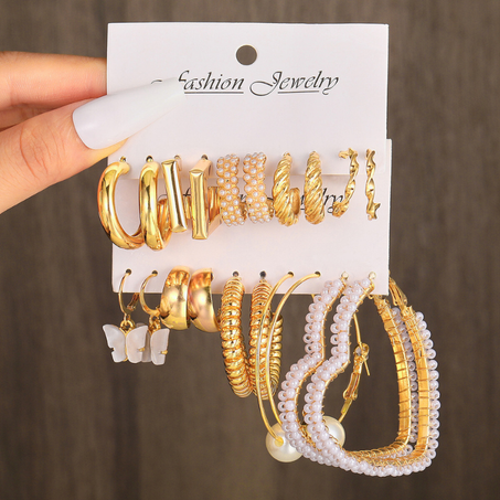 Éclat Doré - Collection de 10 Boucles d'Oreilles en Alliage Précieux