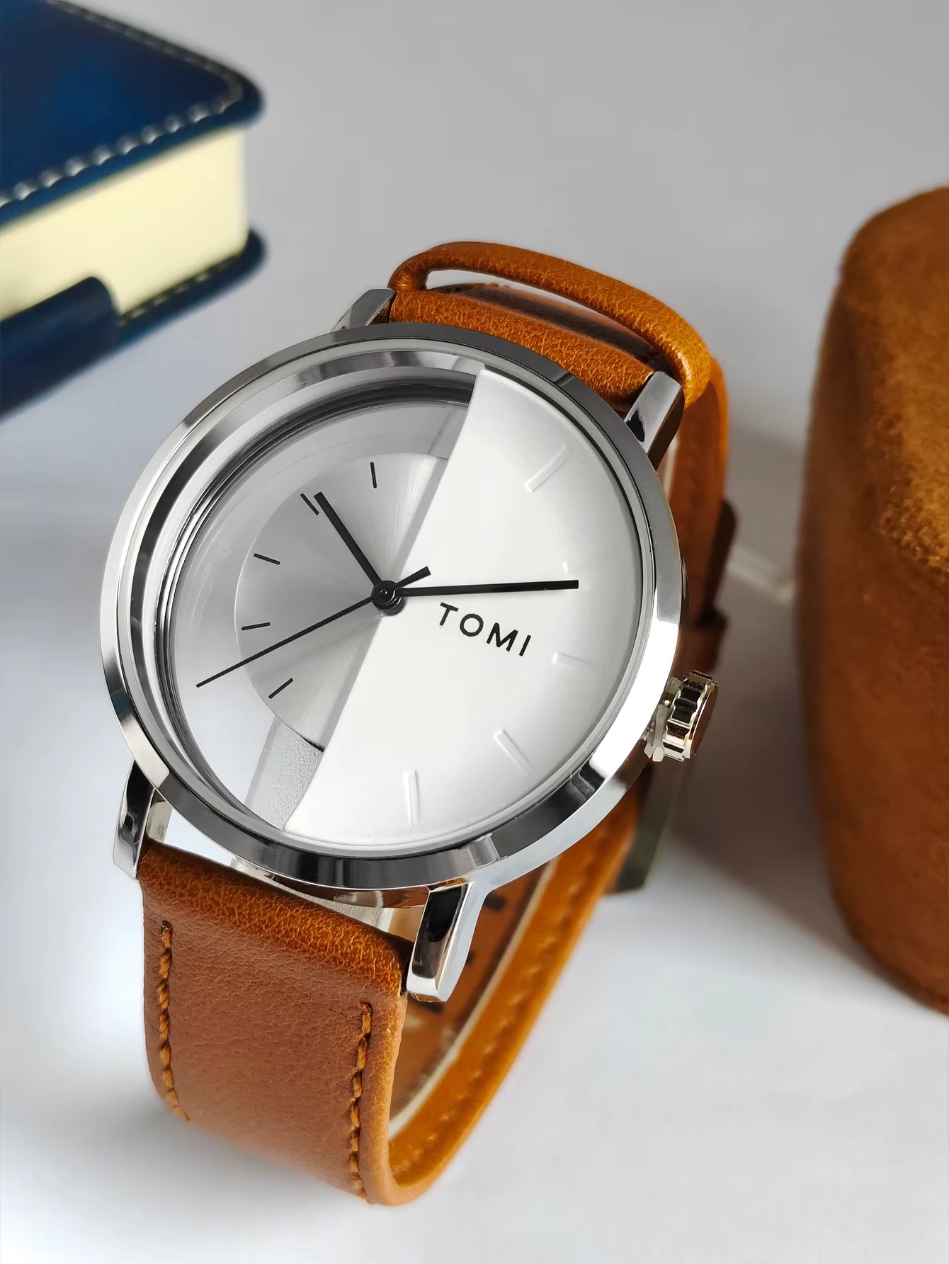 TOMI Fashion Simple Hollow Design Quartz Watch TOMI Fashion Simple Hollow Design Quartz Watch