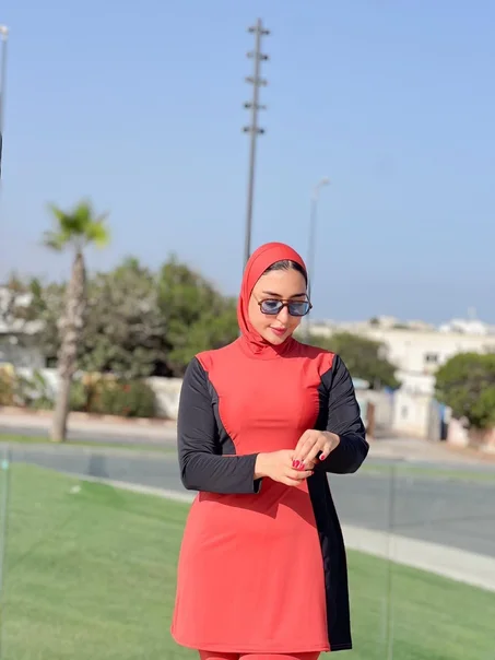 بوركيني لباس سباحة محتشم