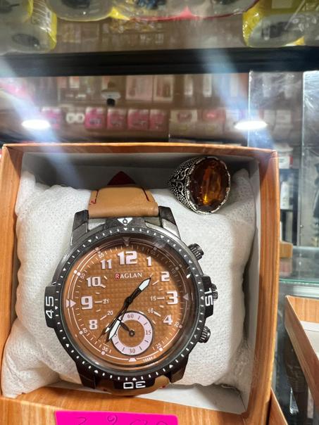 الجودة تلتقي بالأناقة 💎 اكتشف ساعتك المثالية الآن.