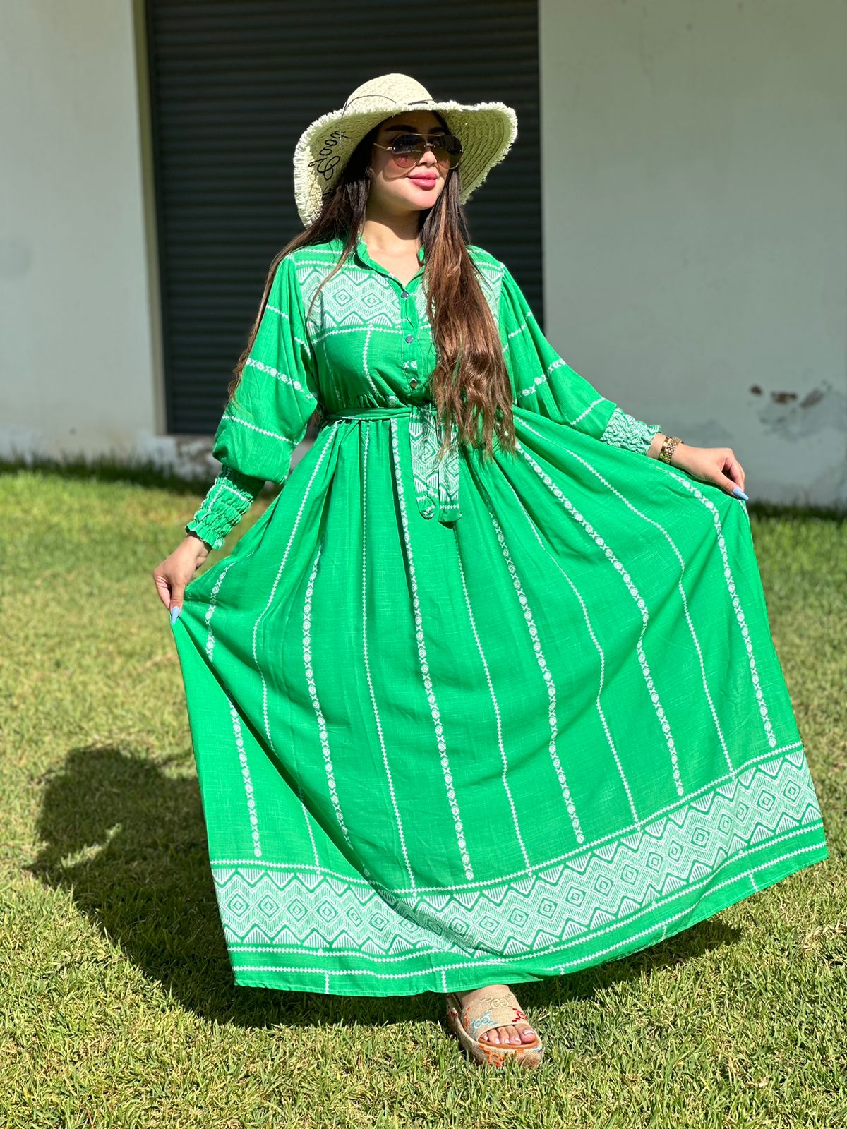VICTOURY Mulvari Robe