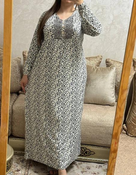 بيجامة رائعة توب ريب حريري رطب بضونتيل