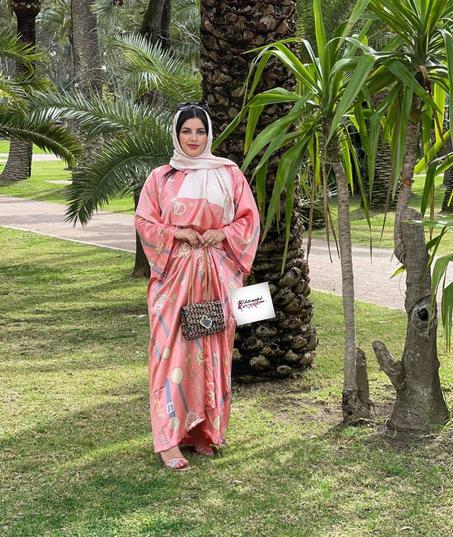 كسوى عباية مع شال