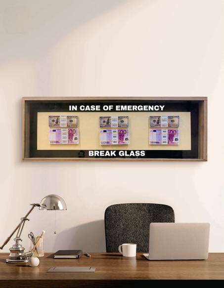 "Emergency Wall Art" – لوحة طوارئ أنيقة للديكور العصري