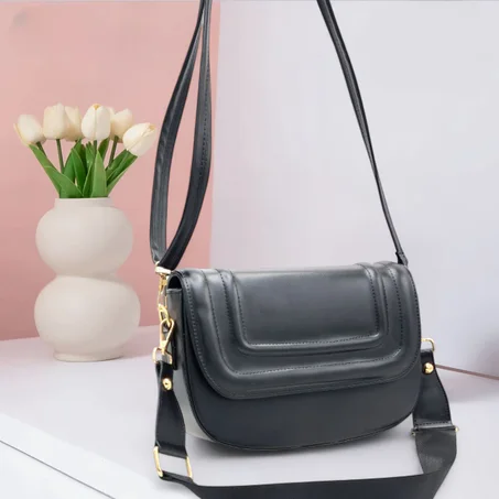 حقيبة كتف نسائية أنيقة وعصرية