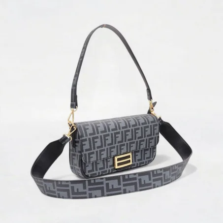 حقيبة يد أنيقة بتصميم فاخر