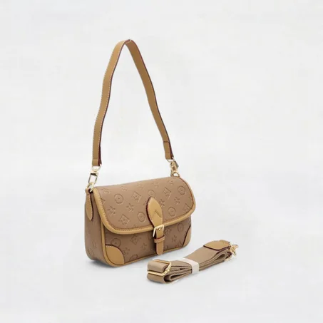 شنطة يد نسائية  فاخرة بتصميم عصري ومريح