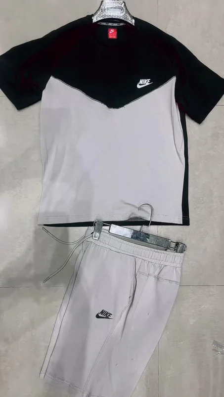 Ensemble nike