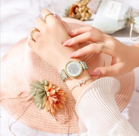 ساعة يد انالوج بعقارب كوارتز مرصعة بالألماس