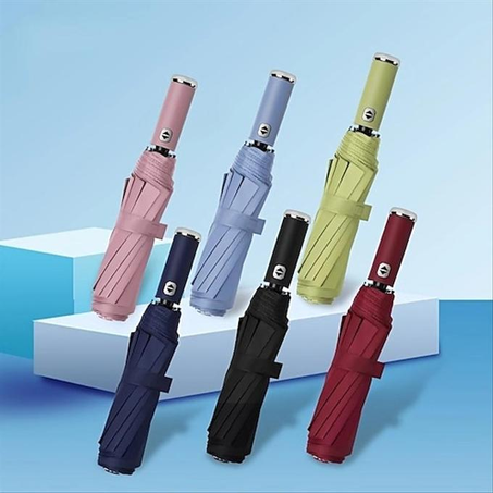 مظلة أوتوماتيكية مع مصباح يدوي