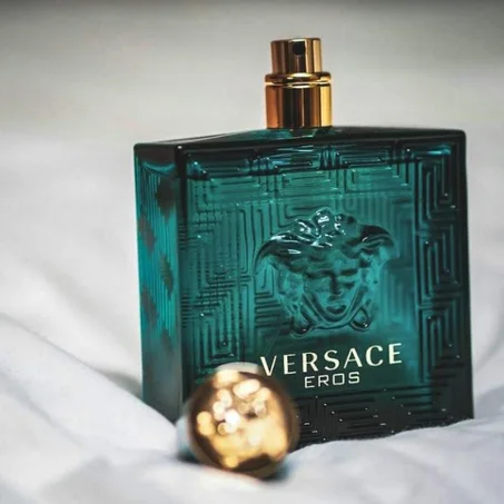 VERSACE