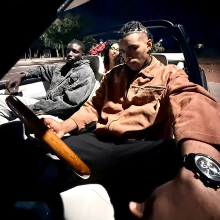 ESSENTIAL COLLECTION