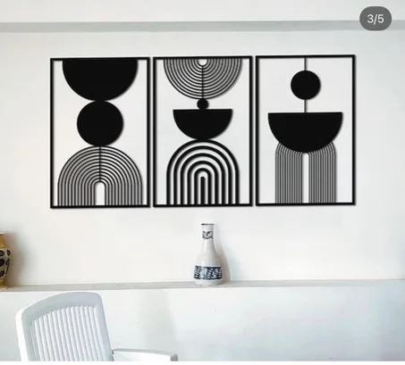 لوحة جدارية فنية من الخشب بتصميم هندسي تجريدي عصري