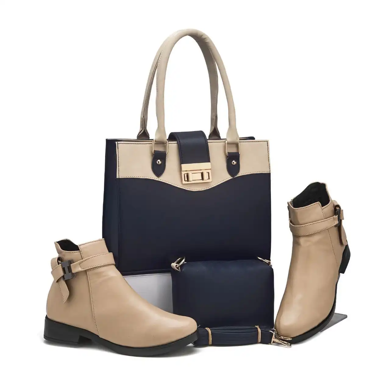 كل ما تحتاجيه في باك واحد: صاك كبير، صاك صغير، بزطام وبوت