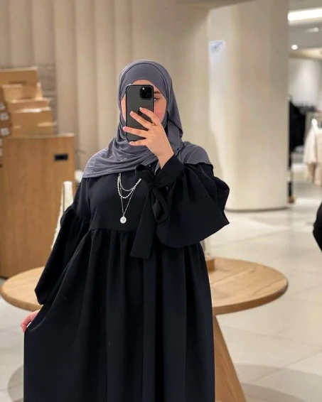 HIJAB NOIR 2023