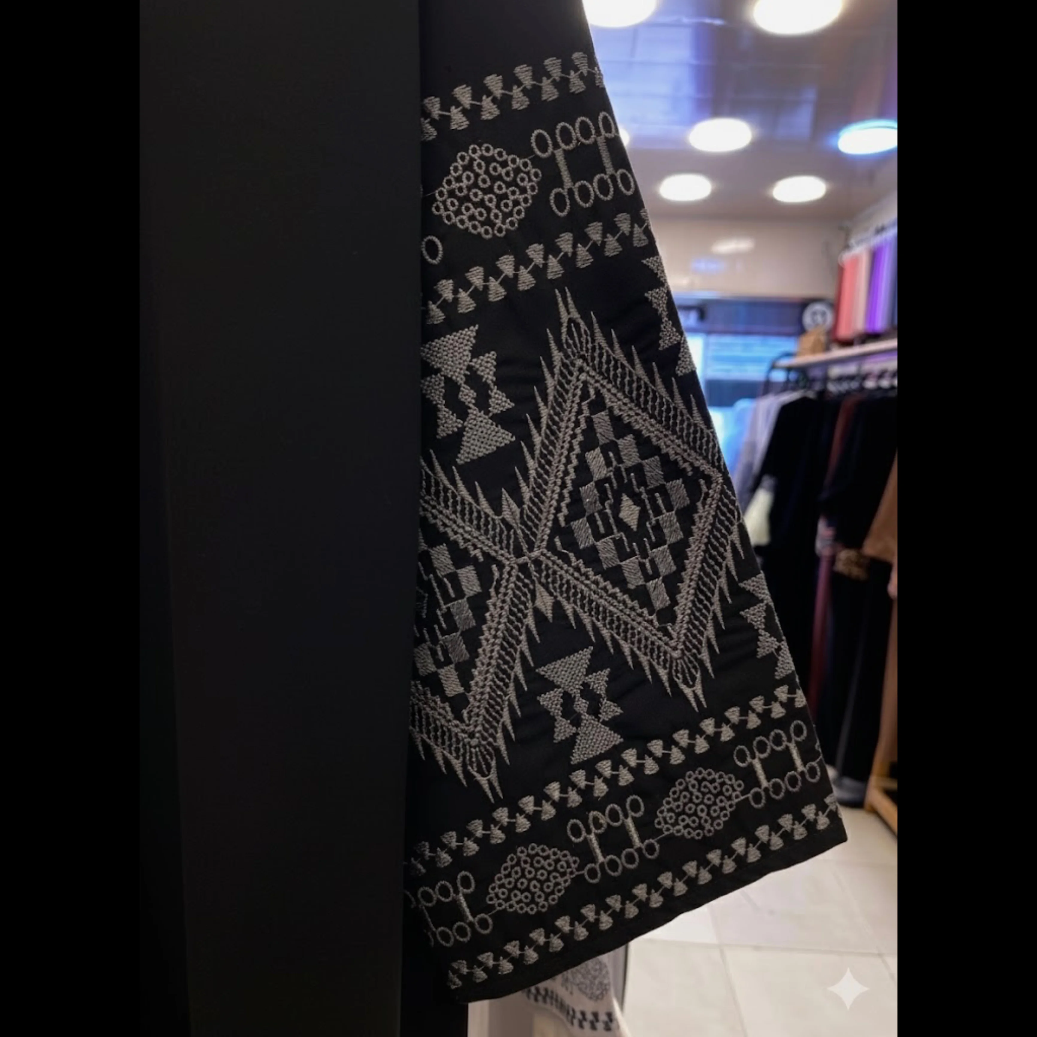 abya de luxe noir