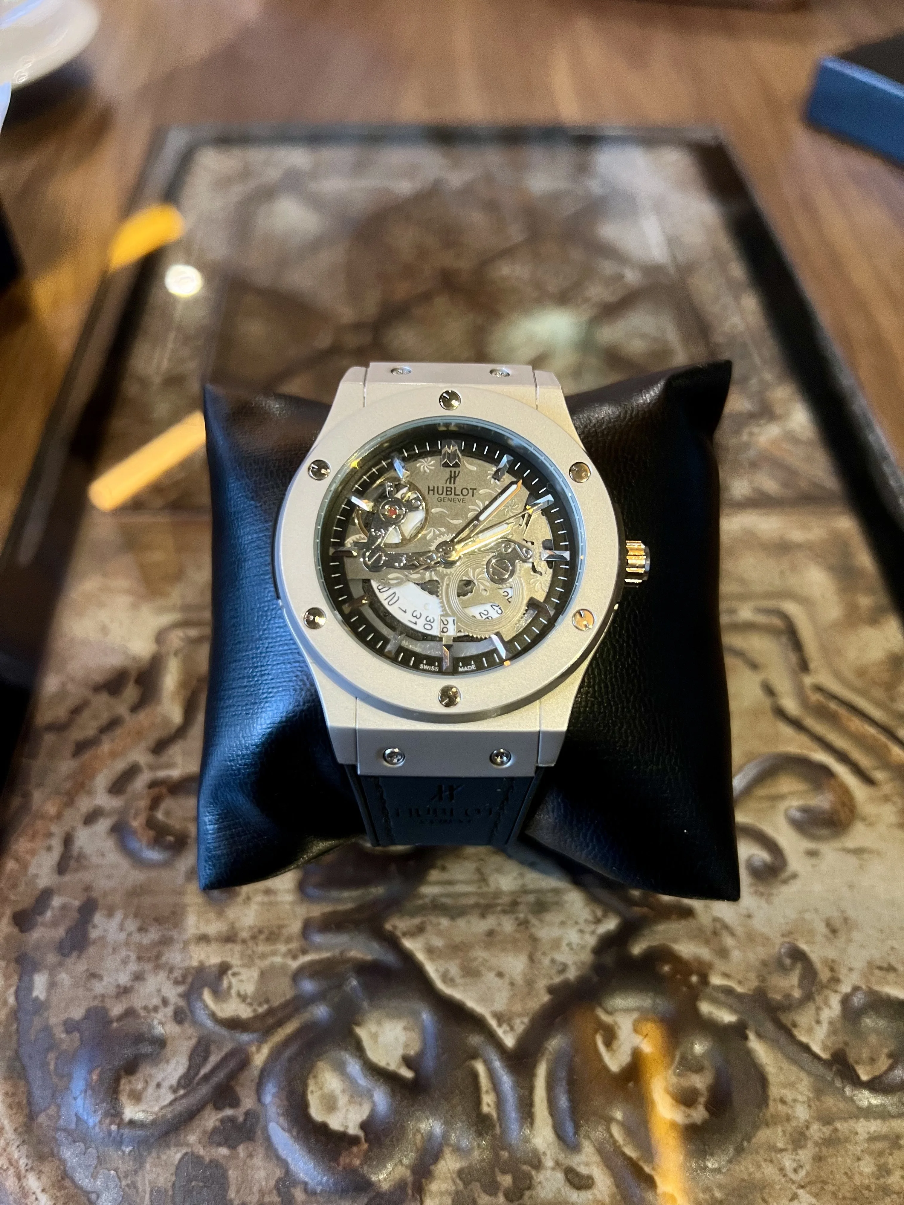 HUBLOT BOITE SIMPLE