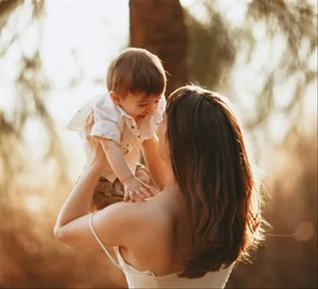 الأم والطفل