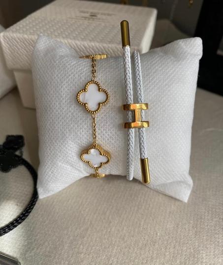 Pack (Hermes Blanc , Van cleef  Blanc )
