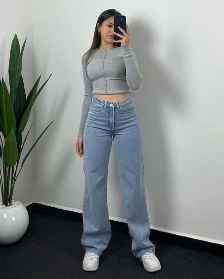 دجينز شارلي