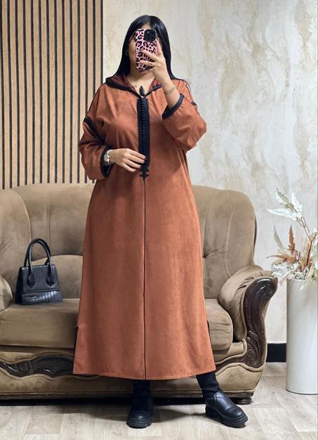 آخر موديل – جلابة مخزنية دياغونار طرز فاخر بخياطة معقودة من يد الصنعة المغربية 💯