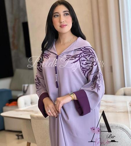 أناقة الجلابة المغربية الأصيلة ثوب دوفاص بالطرزة فالكتاف