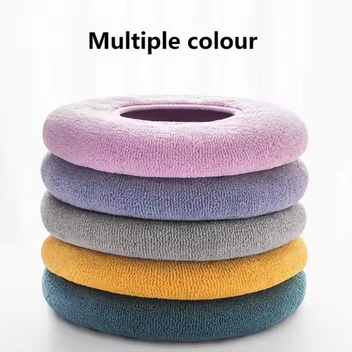 COUVRE ABATTANT DE TOILETTE EN TISSU DOUX