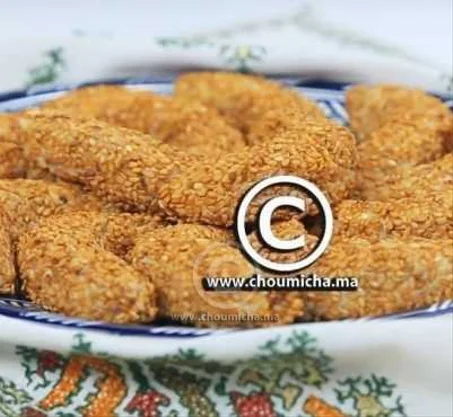 كعب الغزال بالسمسم