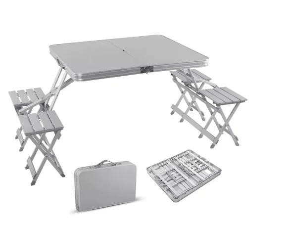 • طاولة قابلة للطي مع 4 كراسي