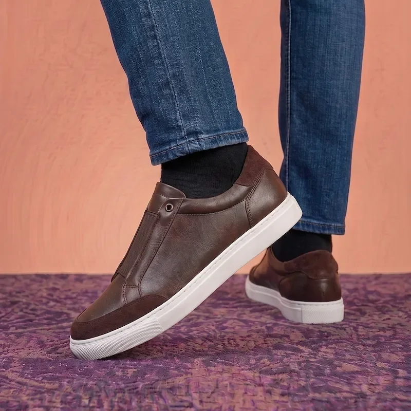 Le Sport Chic Sophistiqué – Sneaker Suède & Confort Actif