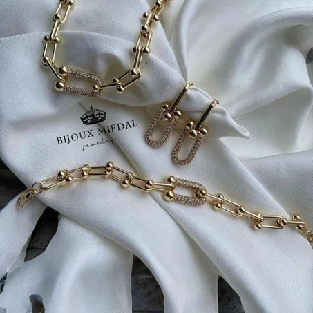 طقم تيفاني 3 قطع مع لؤلؤ فاخر