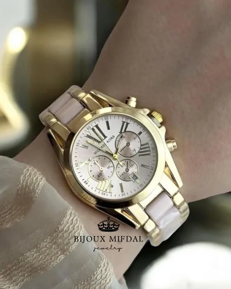 "أهدي من تحب ساعة مايكل كورس النسائية: الهدية الأنسب لكل مناسبة